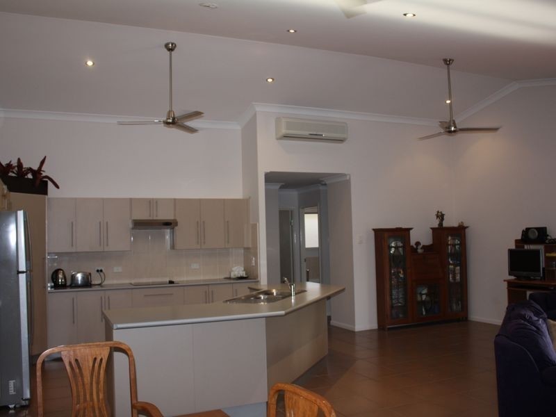 27 Woodwark Drive, Bushland Beach QLD 4818