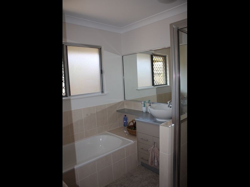 27 Woodwark Drive, Bushland Beach QLD 4818