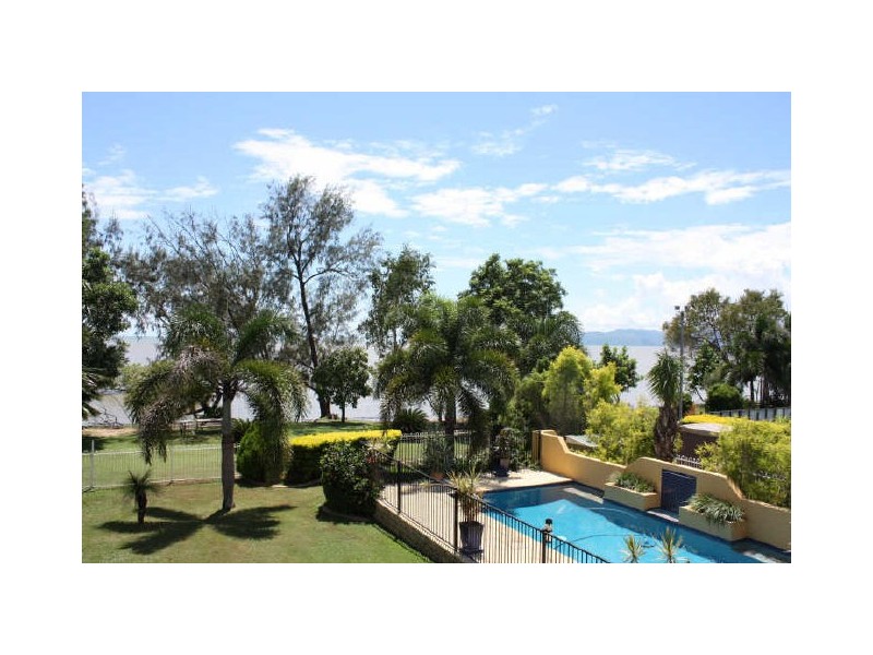 50 Waterview Drive, Bushland Beach QLD 4818