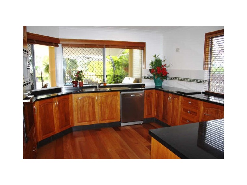 50 Waterview Drive, Bushland Beach QLD 4818