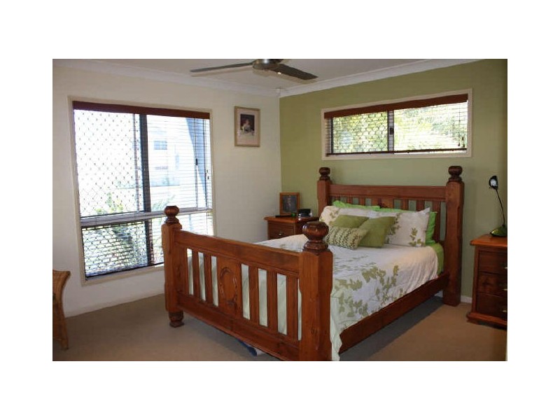 17 Livistonia Close, Bushland Beach QLD 4818