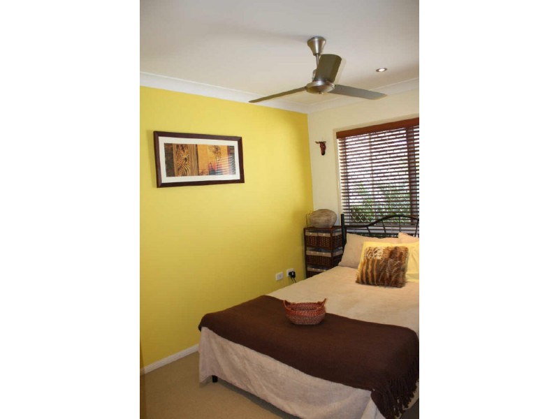 17 Livistonia Close, Bushland Beach QLD 4818