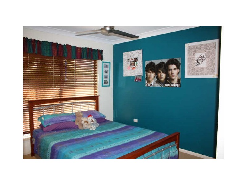 17 Livistonia Close, Bushland Beach QLD 4818