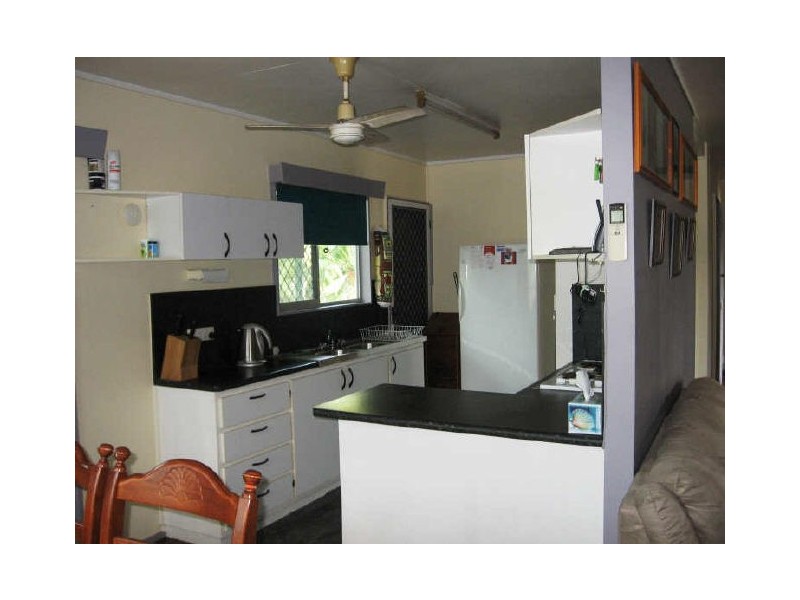 10 Shelton Street, Kirwan QLD 4817