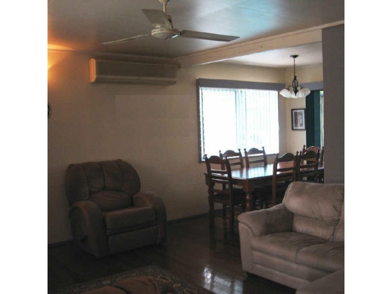 10 Shelton Street, Kirwan QLD 4817