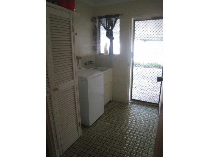 2 Rebecca Court, Rasmussen QLD 4815