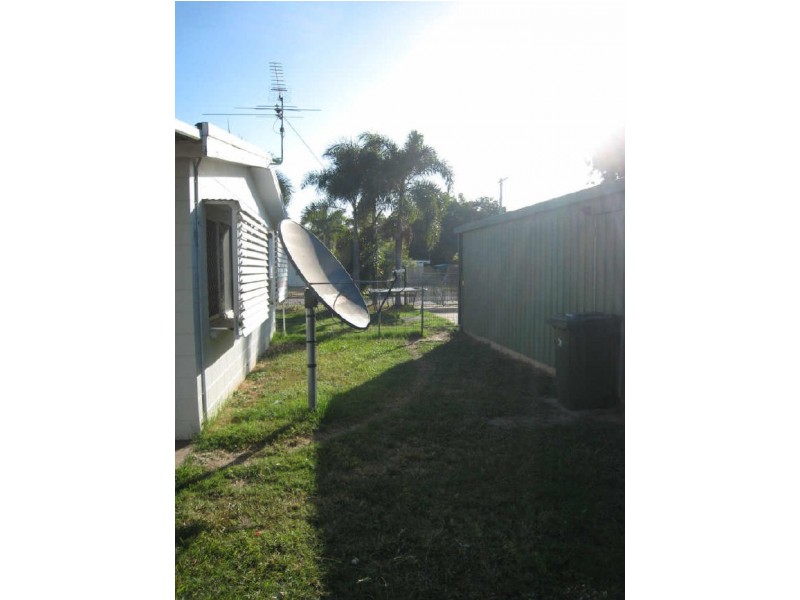 2 Rebecca Court, Rasmussen QLD 4815