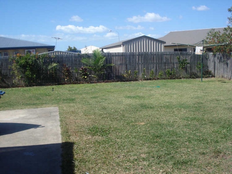 9 Kinnardy Street, Burdell QLD 4818