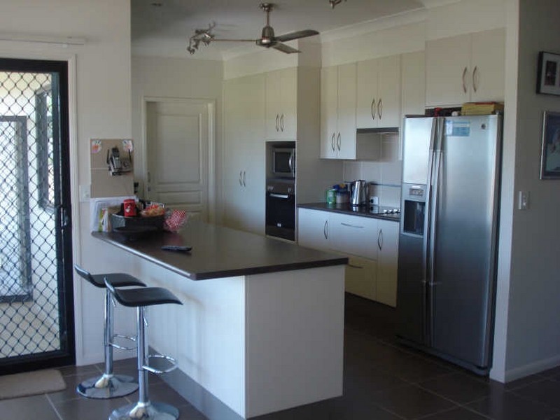 1 Blackstar Place, Black River QLD 4818