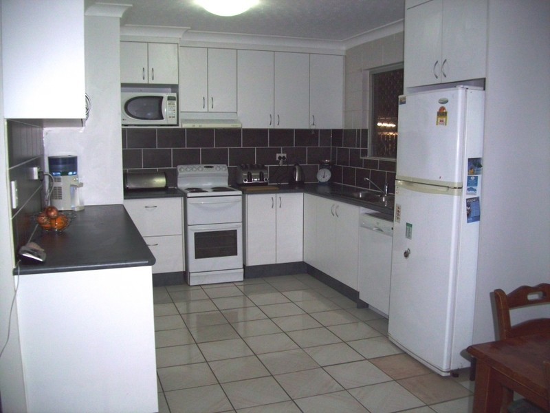 24 Koinonia Ct, Rasmussen QLD 4815