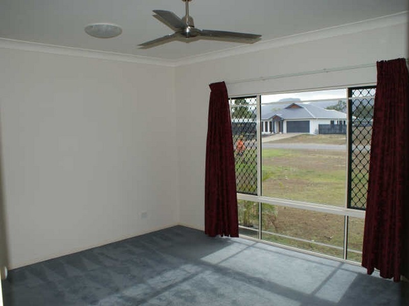 28 Tennessee Way, Kelso QLD 4815