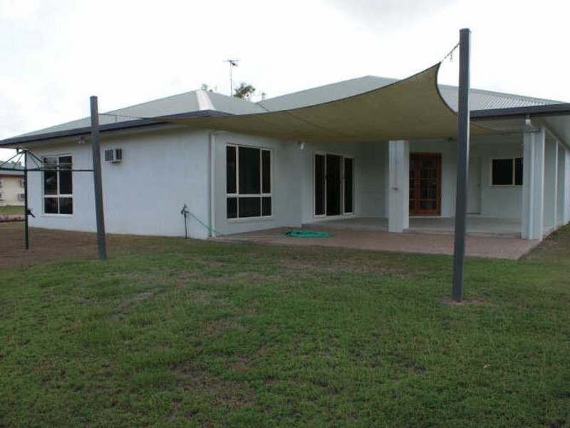 28 Tennessee Way, Kelso QLD 4815