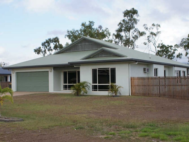 28 Tennessee Way, Kelso QLD 4815
