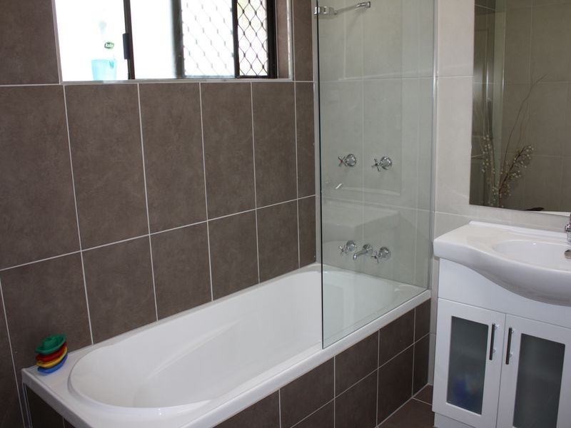 11 Mawson Street, Bluewater QLD 4818