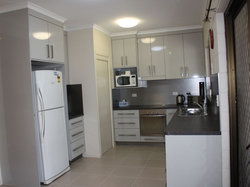 11 Mawson Street, Bluewater QLD 4818