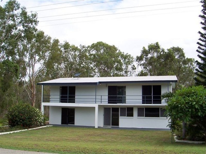 25 Esplanade, Toolakea QLD 4818