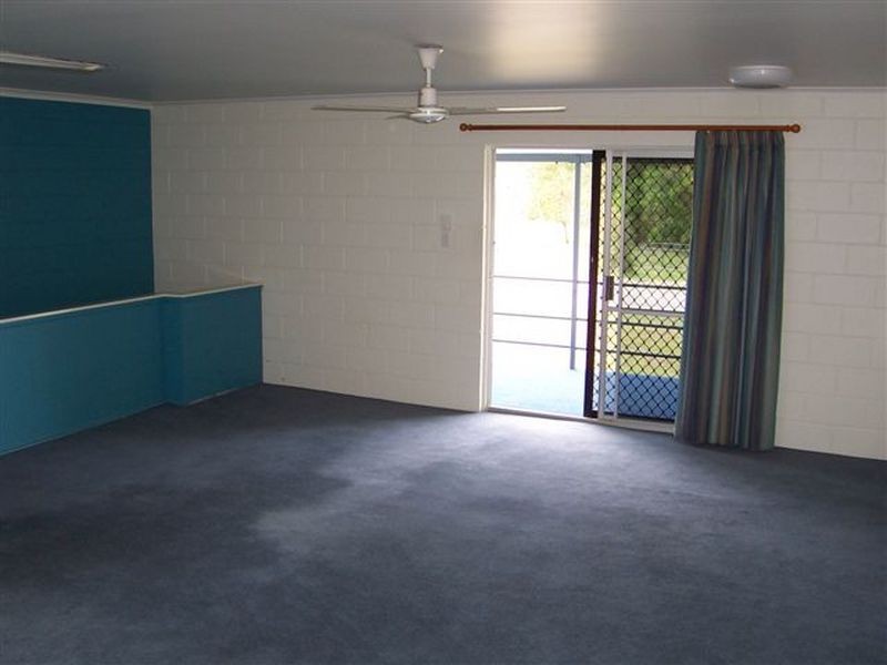 25 Esplanade, Toolakea QLD 4818