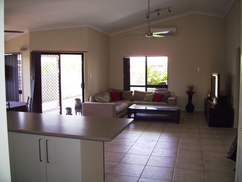 25 Aird Avenue, Kirwan QLD 4817