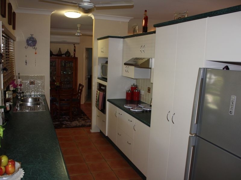 2 Lakewood Avenue, Kirwan QLD 4817