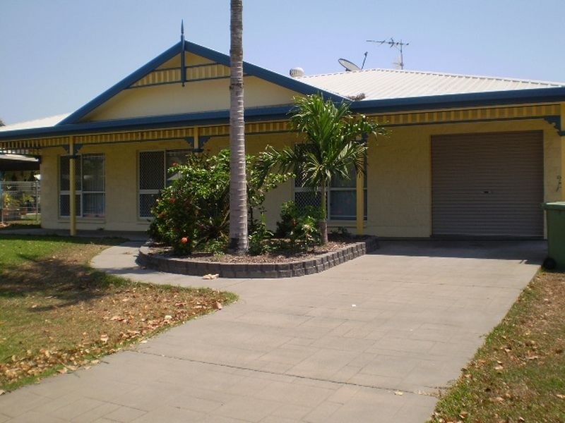 33 Dalkeith Street, Mount Louisa QLD 4814