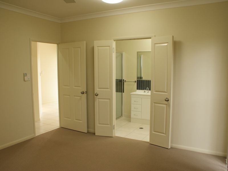 5 Yamacutta Ct North Shore, Burdell QLD 4818