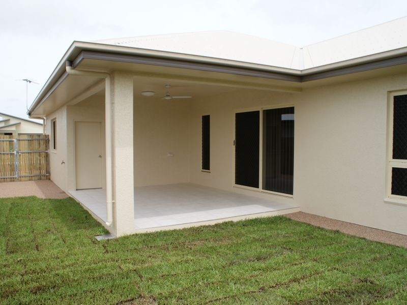 5 Yamacutta Ct North Shore, Burdell QLD 4818