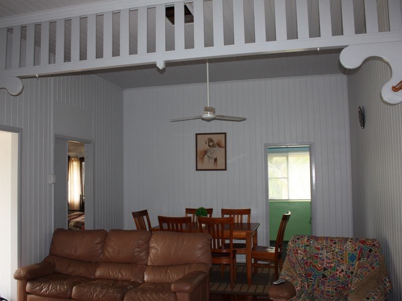 7 Star Court, Mount Louisa QLD 4814