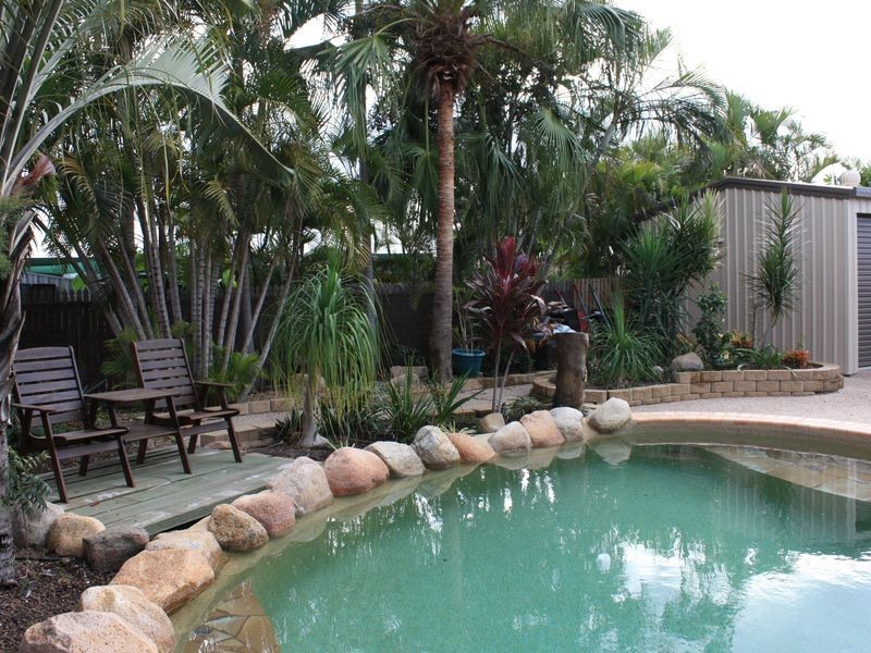 8 Feeney Avenue, Rasmussen QLD 4815