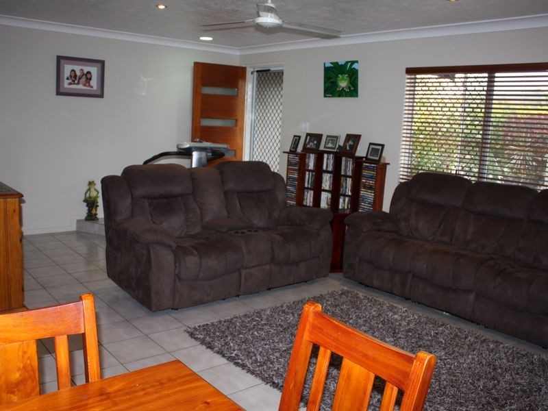 8 Feeney Avenue, Rasmussen QLD 4815