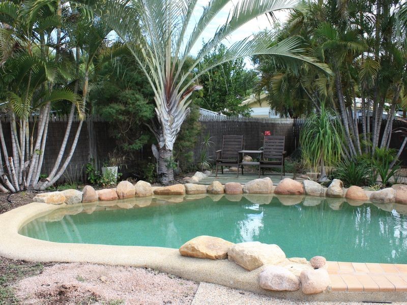 8 Feeney Avenue, Rasmussen QLD 4815