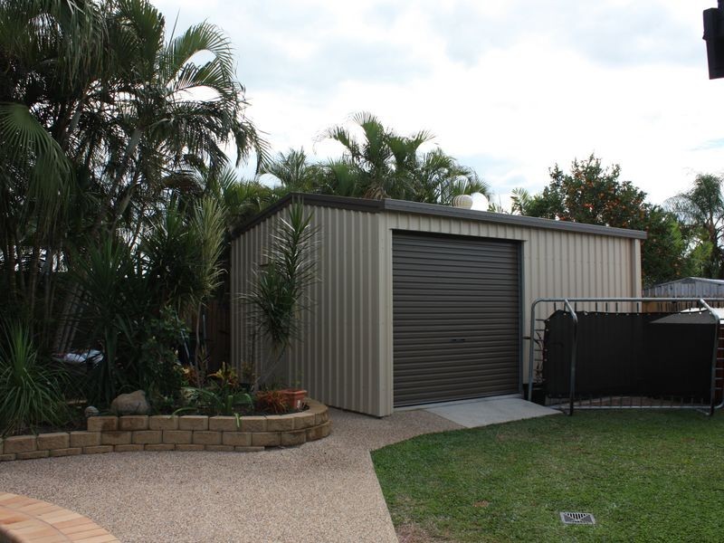 8 Feeney Avenue, Rasmussen QLD 4815