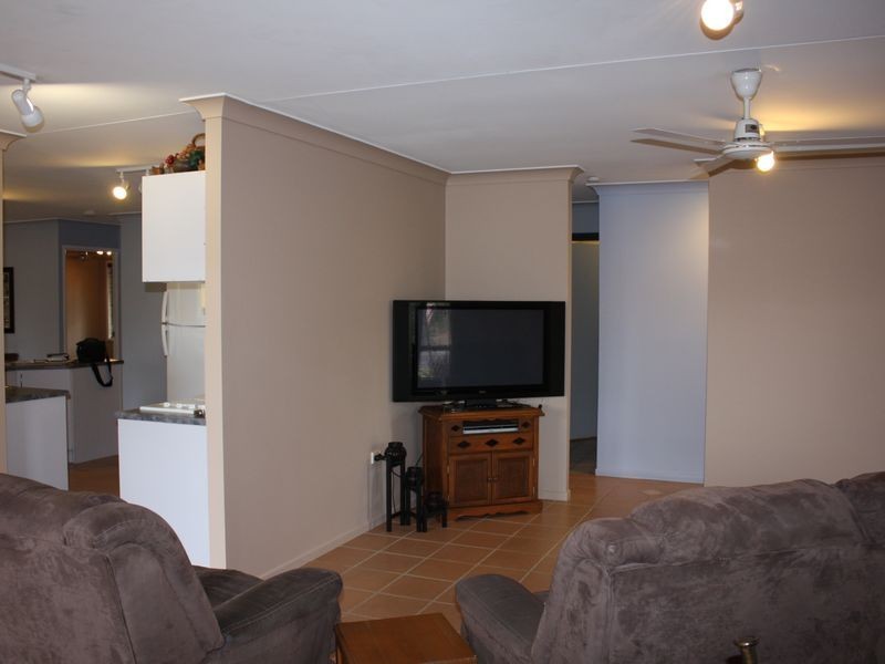 19 Toucan Cres, Condon QLD 4815