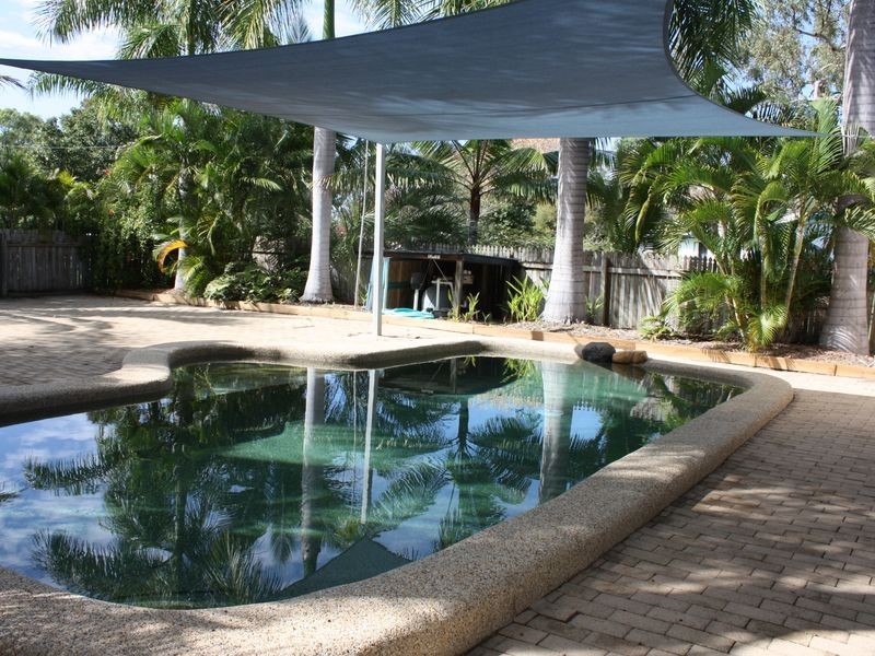 9 Flagstone Ave, Rangewood QLD 4817