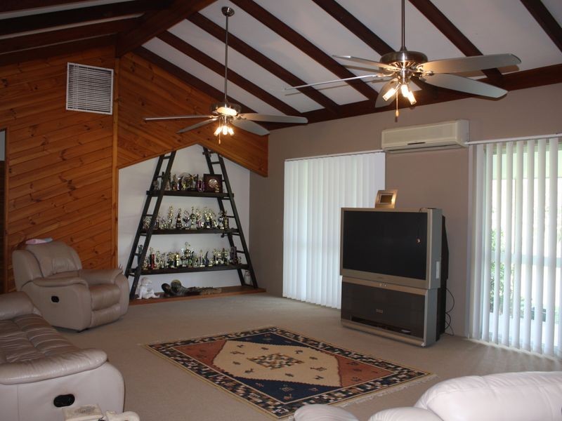 9 Flagstone Ave, Rangewood QLD 4817