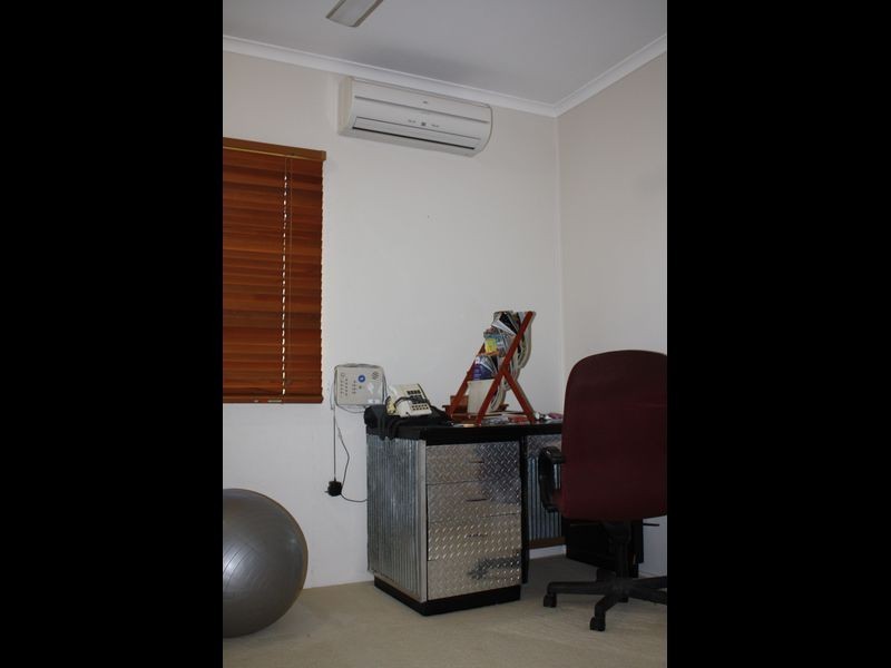 9 Flagstone Ave, Rangewood QLD 4817