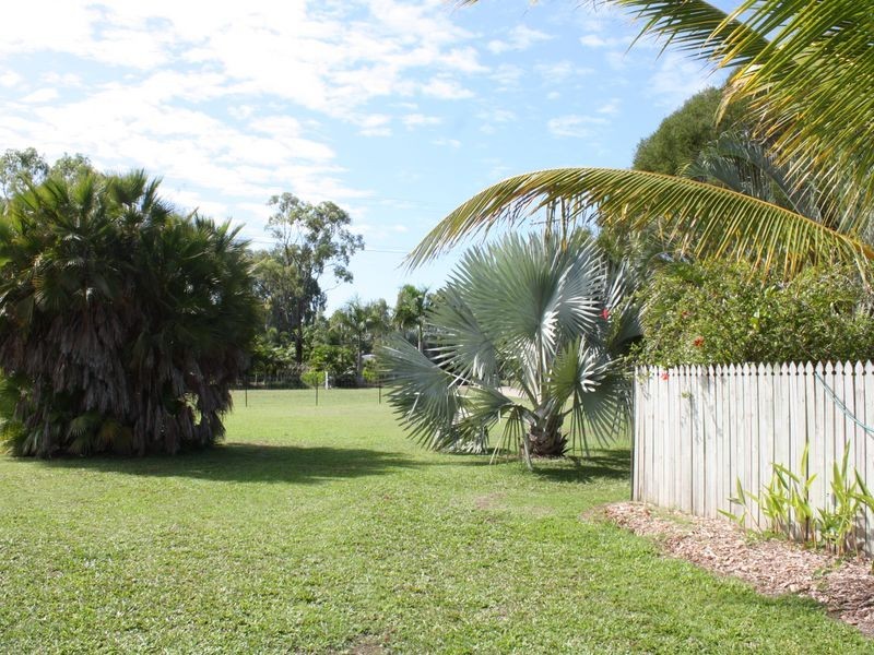 9 Flagstone Ave, Rangewood QLD 4817