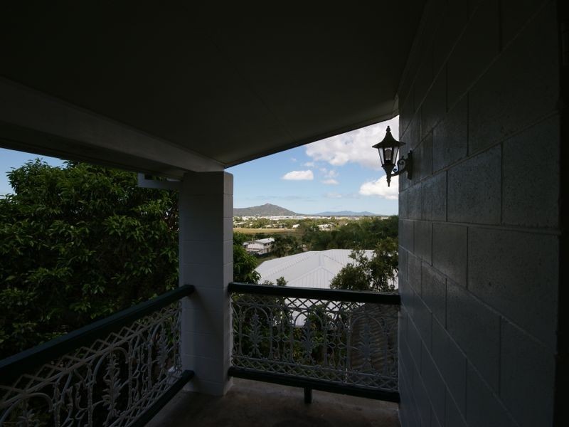 6 Galway Court, Mount Louisa QLD 4814