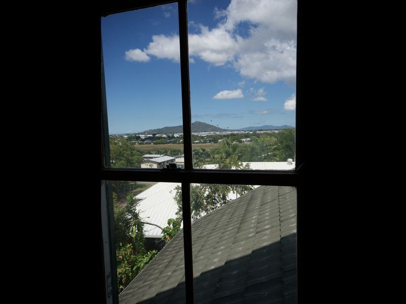 6 Galway Court, Mount Louisa QLD 4814