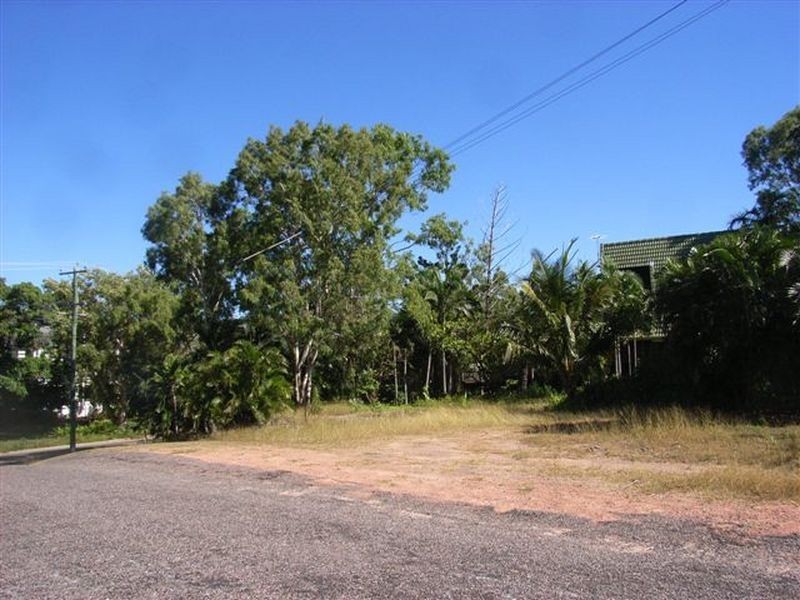 116 Sooning St Nelly Bay, Magnetic Island QLD 4819