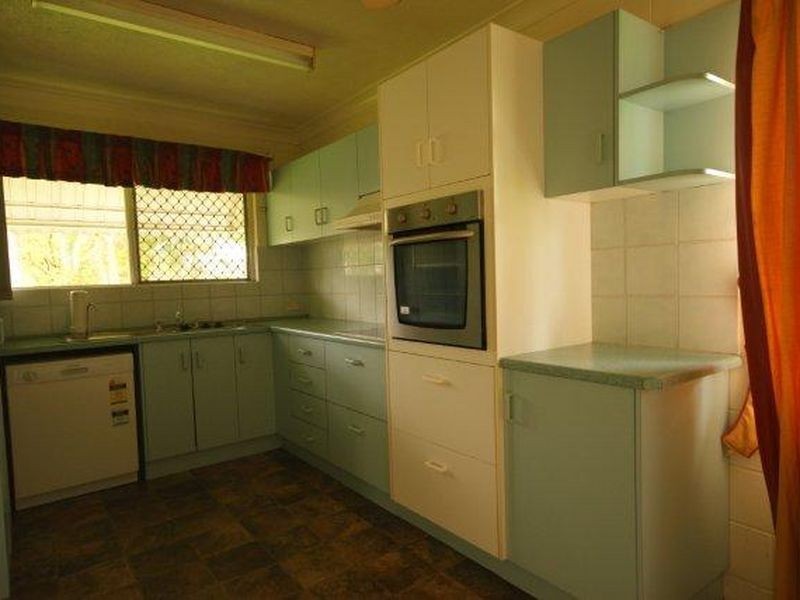 1 Lornsleigh Street, Mount Louisa QLD 4814