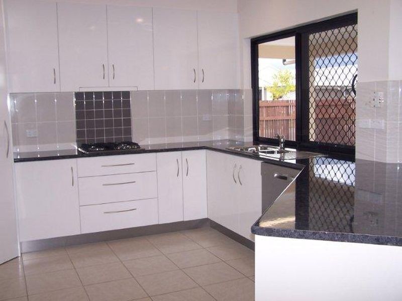 10 Apple Gum Avenue, Mount Low QLD 4818