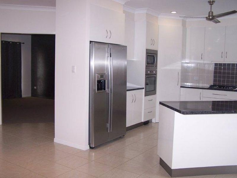 10 Apple Gum Avenue, Mount Low QLD 4818