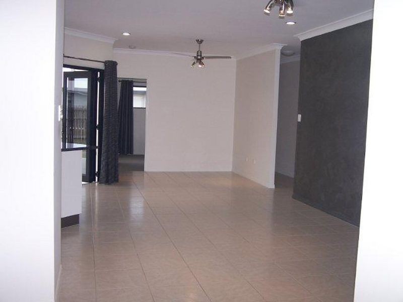 10 Apple Gum Avenue, Mount Low QLD 4818