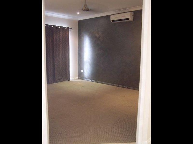 10 Apple Gum Avenue, Mount Low QLD 4818