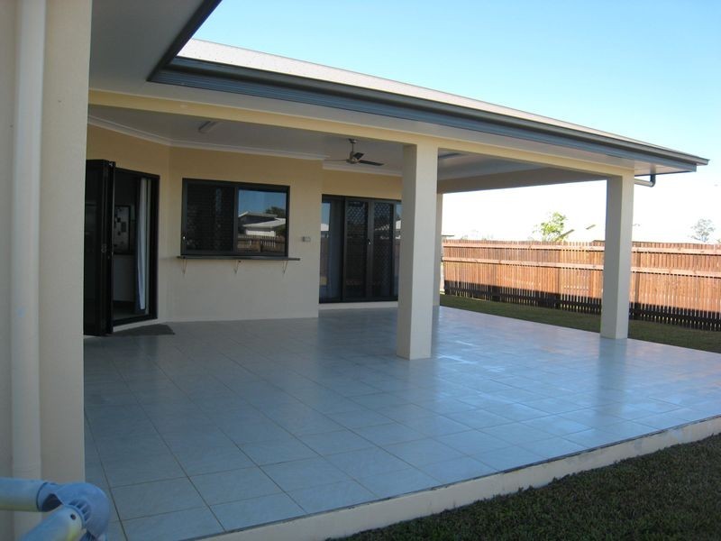 10 Apple Gum Avenue, Mount Low QLD 4818