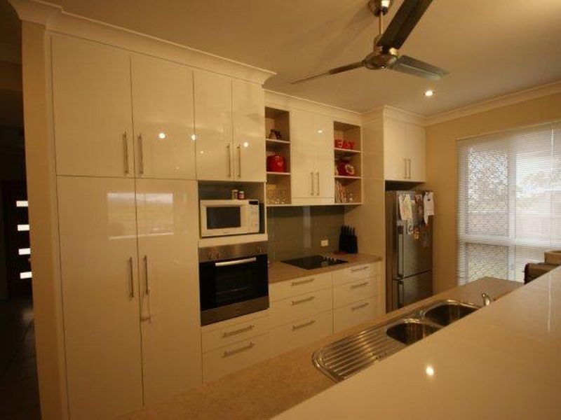 2 Braxton Circuit, Mount Louisa QLD 4814