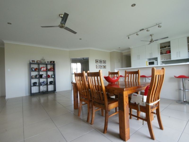 2 Braxton Circuit, Mount Louisa QLD 4814
