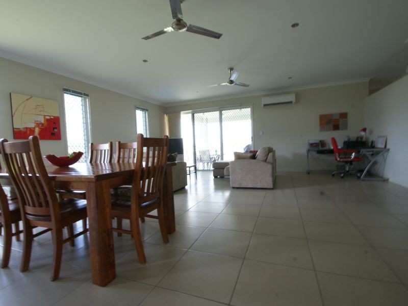 2 Braxton Circuit, Mount Louisa QLD 4814
