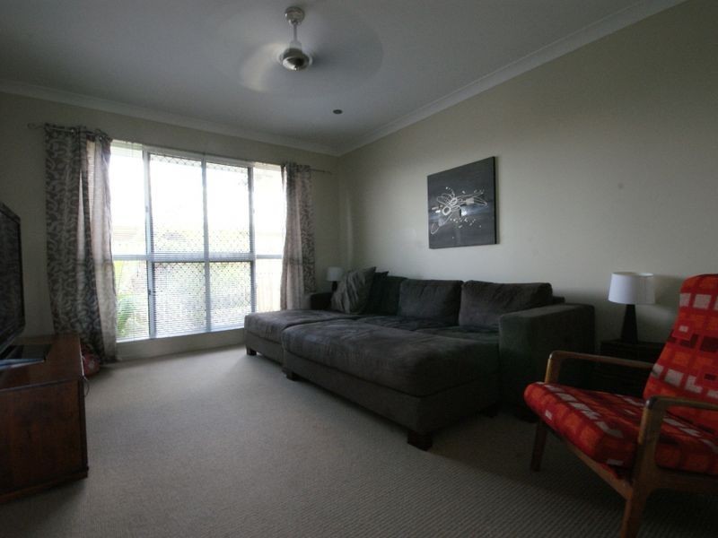 2 Braxton Circuit, Mount Louisa QLD 4814