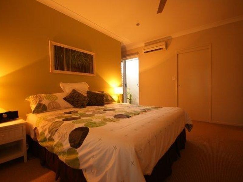 2 Braxton Circuit, Mount Louisa QLD 4814